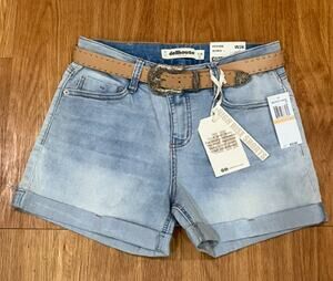 Dollhouse Juniors' Belted Cuffed Denim Shorts Bahia 7/8 W 28